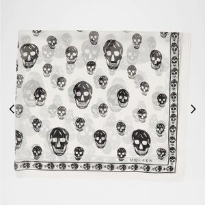 Alexander McQueen White and Black Skull Scarf